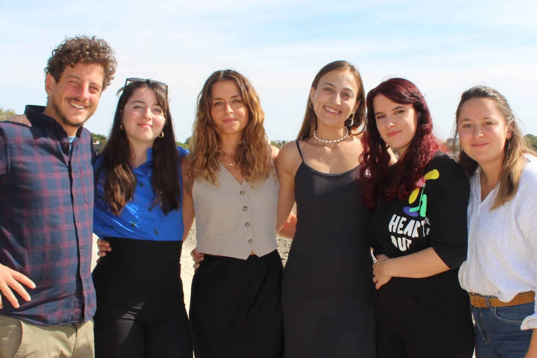 ¿Quiénes somos? - Escape Kit (Escape Rooms en casa)