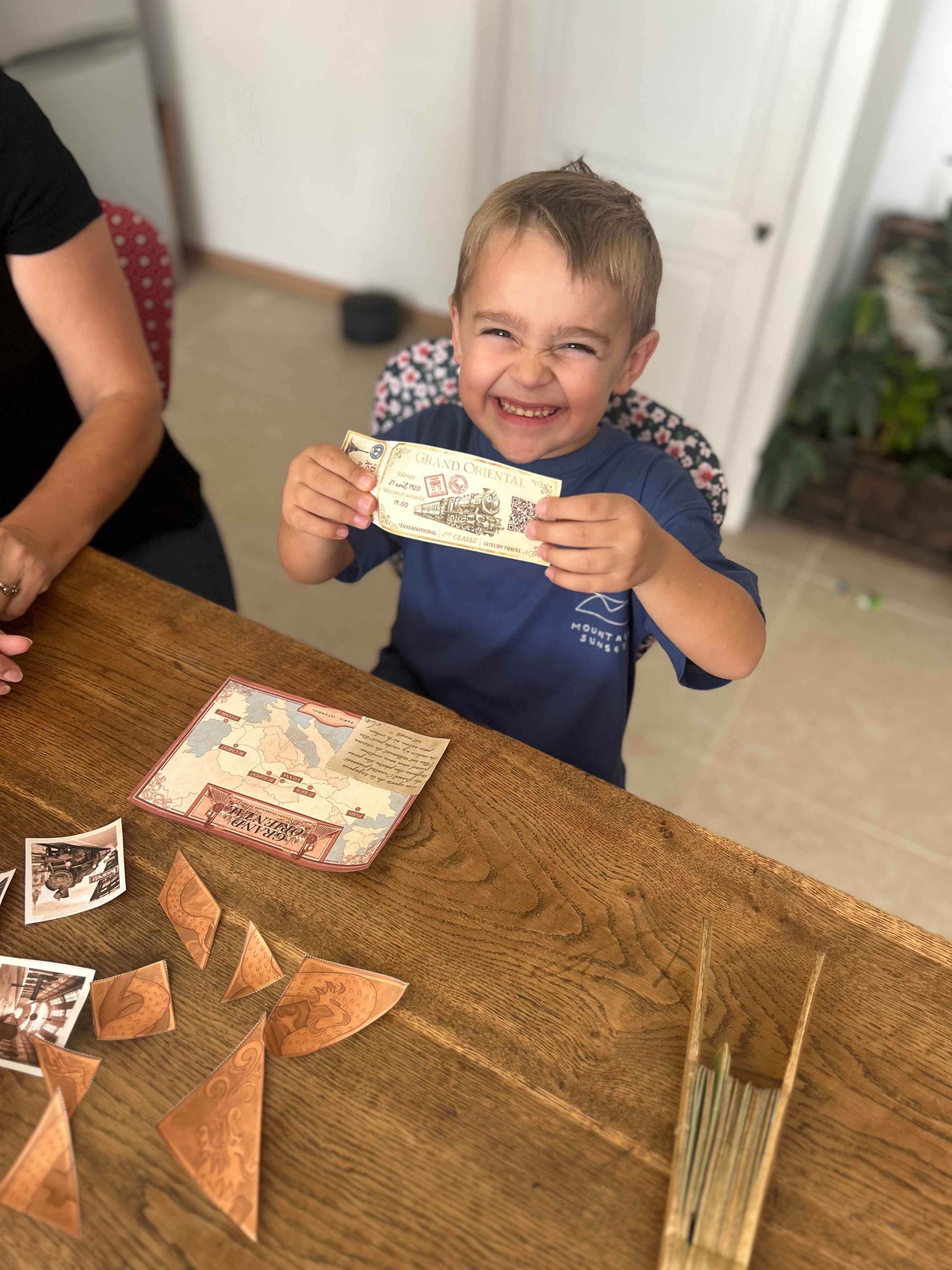 AFFAIRE DES BIJOUX VOLES_ESCAPE GAME EN FAMILLE_10